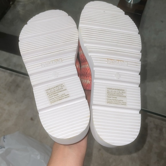 gentle Souls Lavern Platform Slide Sandal - Picture 8 of 13